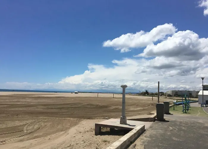 T3 Vue Et Plage, Avec Wifi Et Parking Dom wakacyjny Saint-Pierre-la-Mer (Aude)